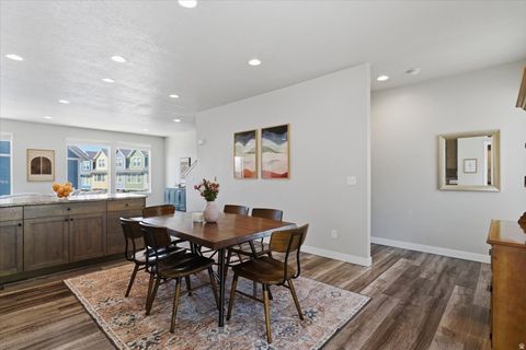 Tiny photo for 370 W KNIGHTS LN, Layton, UT 84041 (MLS # 2158621)