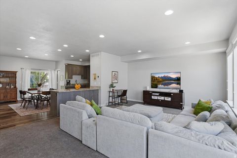 Tiny photo for 370 W KNIGHTS LN, Layton, UT 84041 (MLS # 2158621)