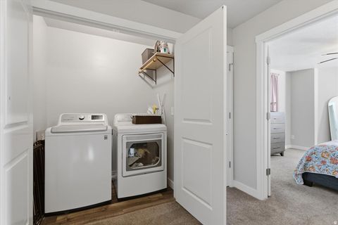 Tiny photo for 370 W KNIGHTS LN, Layton, UT 84041 (MLS # 2158621)