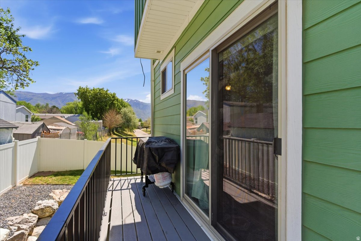 RIDGE AT KNIGHTS COURT - Residential