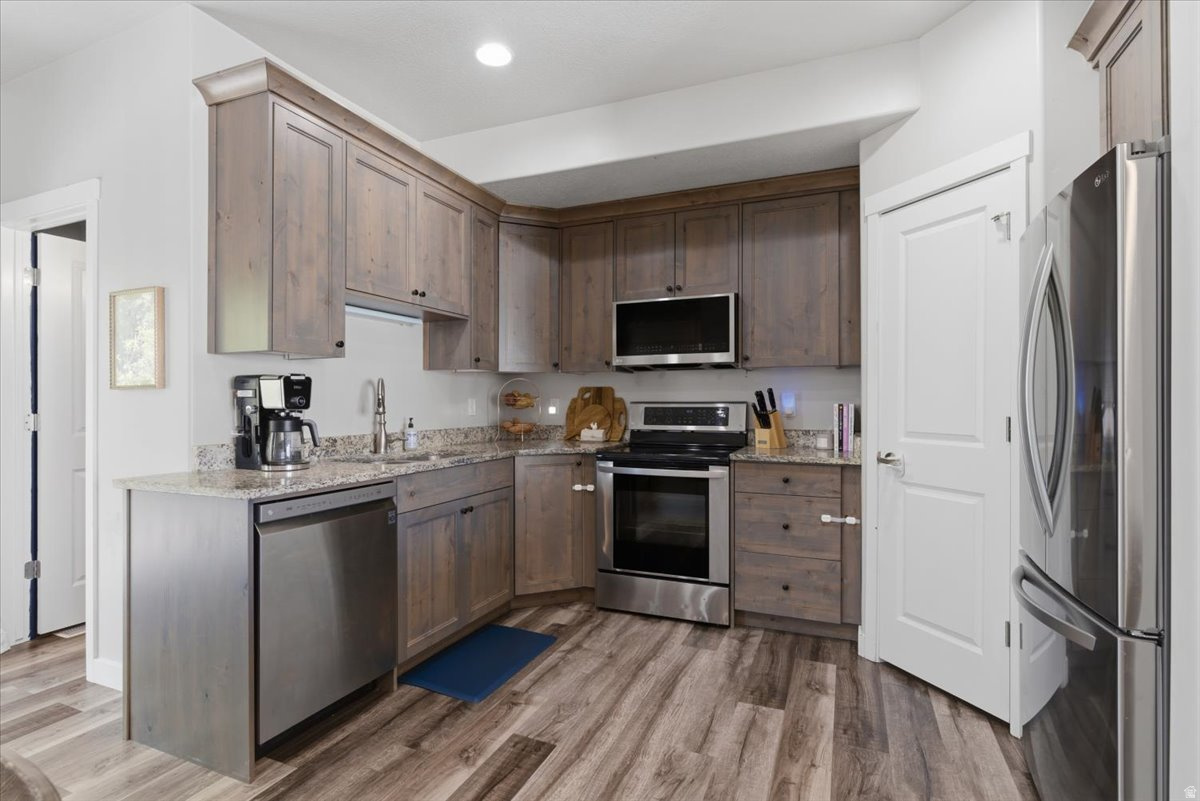RIDGE AT KNIGHTS COURT - Residential