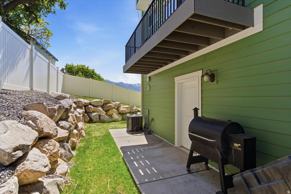 RIDGE AT KNIGHTS COURT - Residential