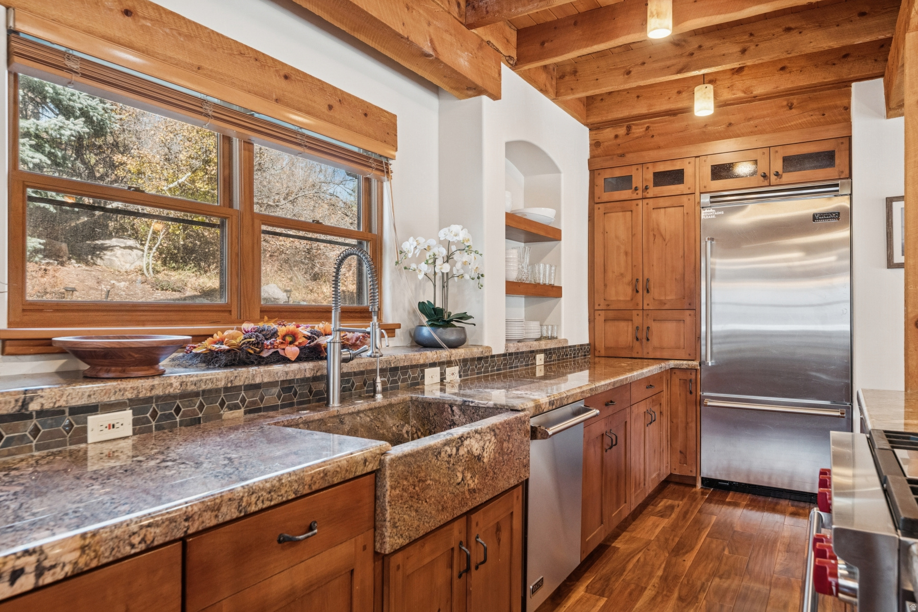 Park City, Utah 84098, United States, 4 Bedrooms Bedrooms, ,4 BathroomsBathrooms,Residential,Active,239098