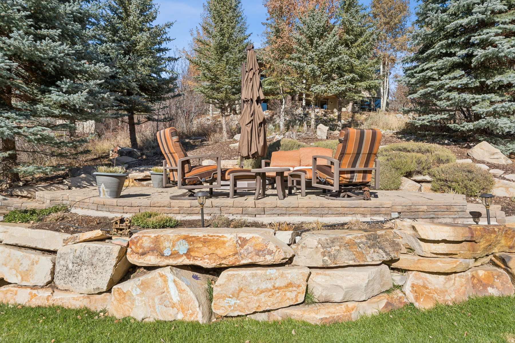 Park City, Utah 84098, United States, 4 Bedrooms Bedrooms, ,4 BathroomsBathrooms,Residential,Active,239098