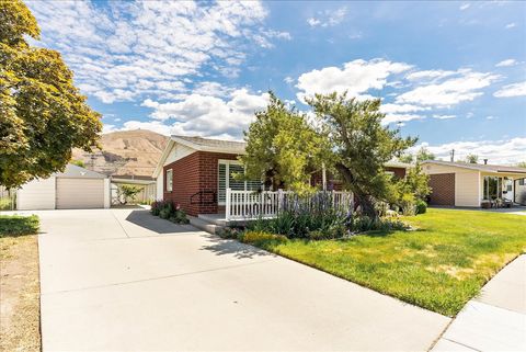 Tiny photo for 1324 N VICTORIA WAY, Salt Lake City, UT 84116 (MLS # 2159940)