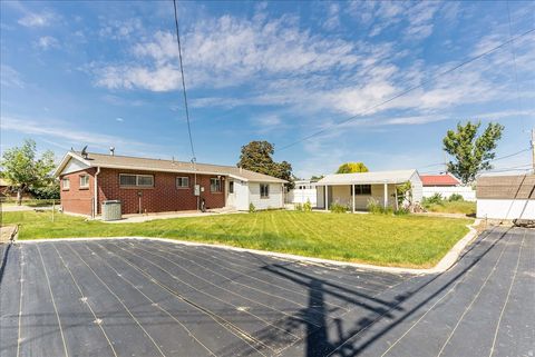 Tiny photo for 1324 N VICTORIA WAY, Salt Lake City, UT 84116 (MLS # 2159940)