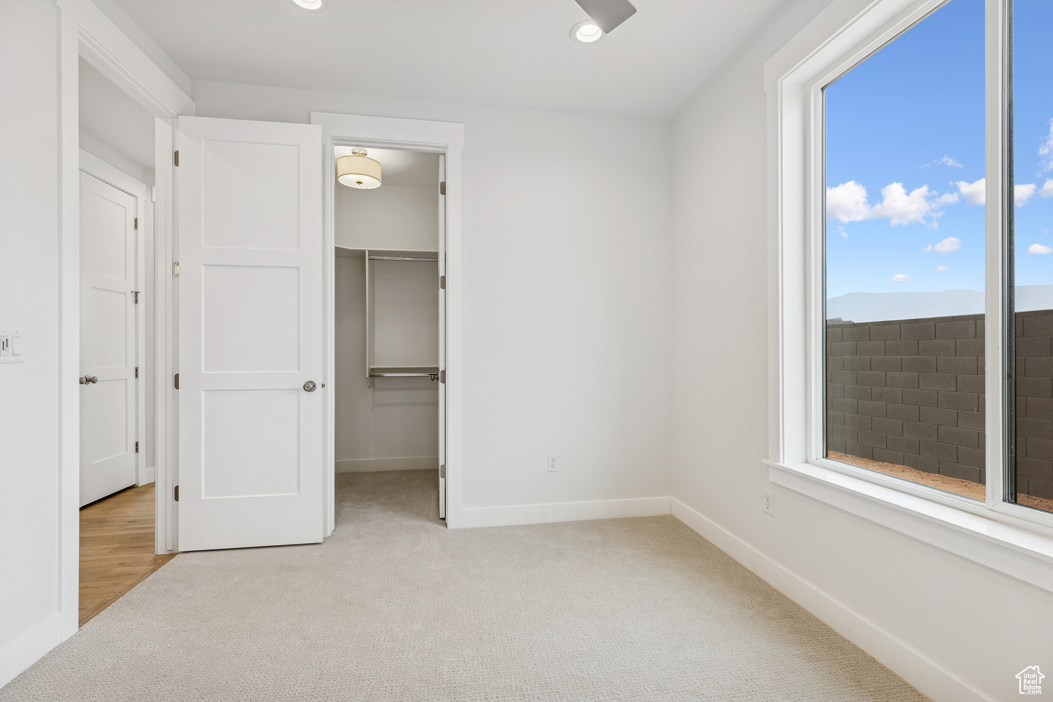 RED SLATE ESTATES - Residential