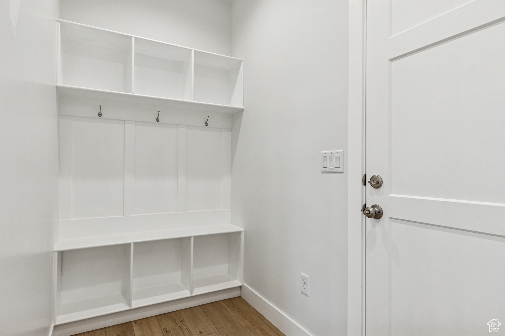 RED SLATE ESTATES - Residential