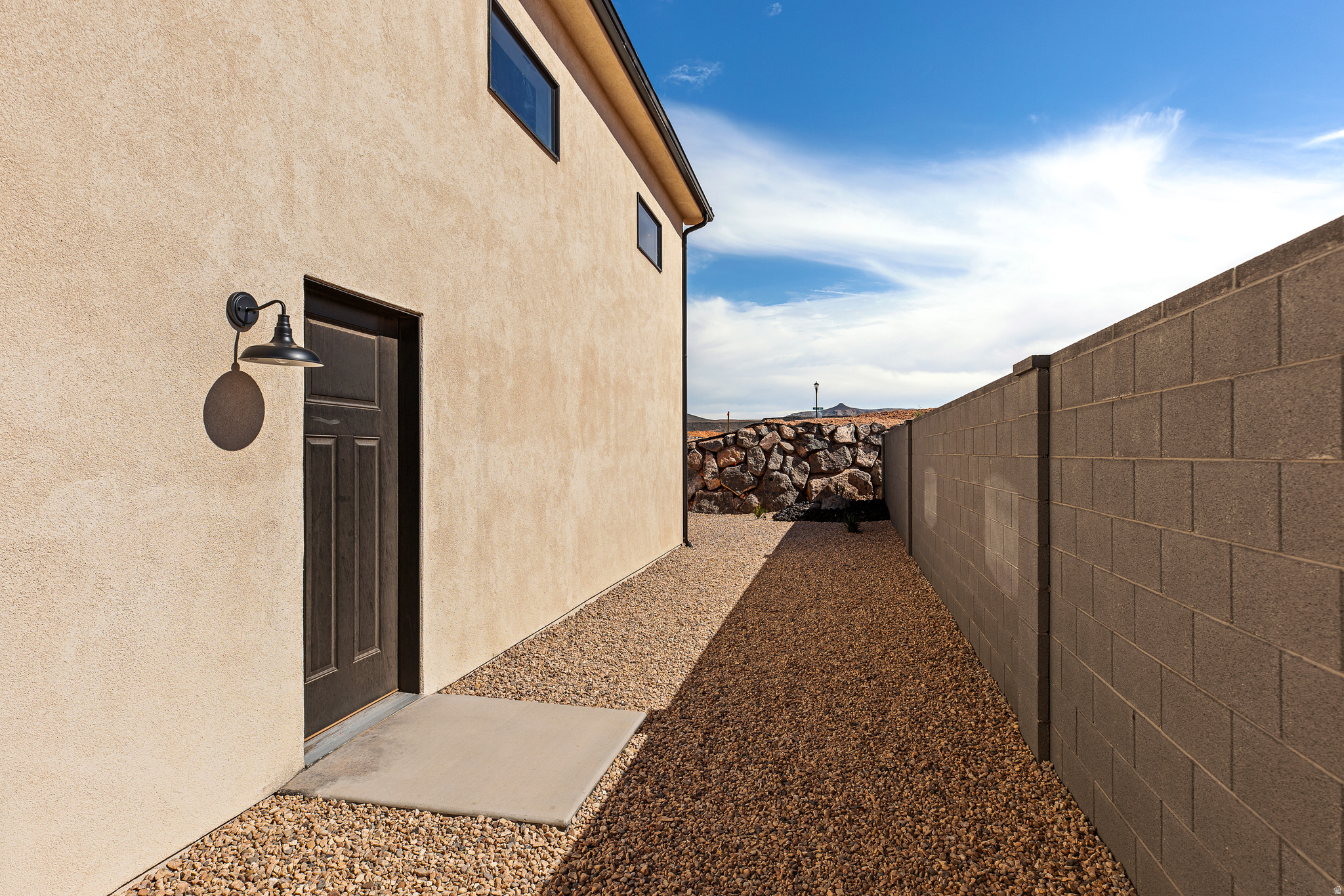 RED SLATE ESTATES - Residential