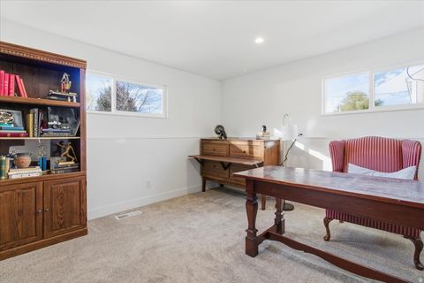 Tiny photo for 252 S 400 E, Payson, UT 84651 (MLS # 2123137)