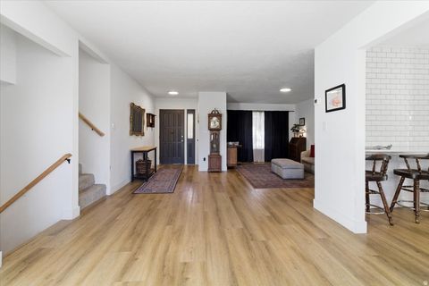 Tiny photo for 252 S 400 E, Payson, UT 84651 (MLS # 2123137)