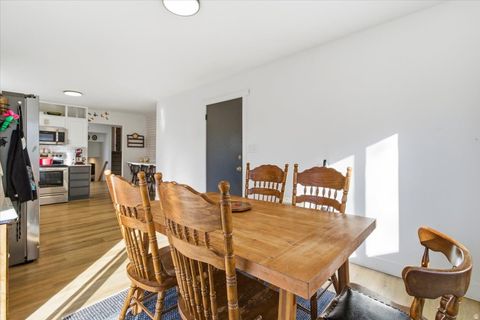 Tiny photo for 252 S 400 E, Payson, UT 84651 (MLS # 2123137)