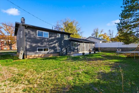 Tiny photo for 252 S 400 E, Payson, UT 84651 (MLS # 2123137)
