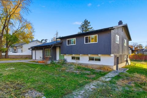 Tiny photo for 252 S 400 E, Payson, UT 84651 (MLS # 2123137)