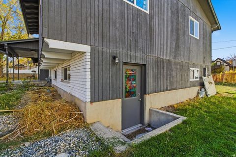 Tiny photo for 252 S 400 E, Payson, UT 84651 (MLS # 2123137)