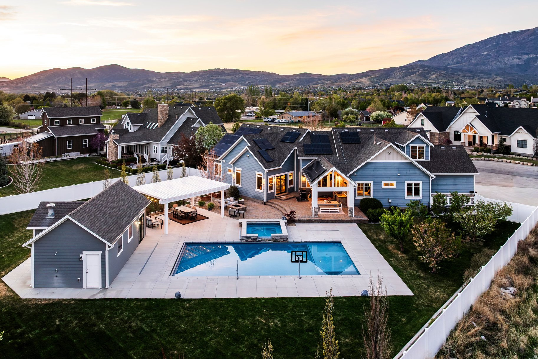 PACE MANOR - Residential