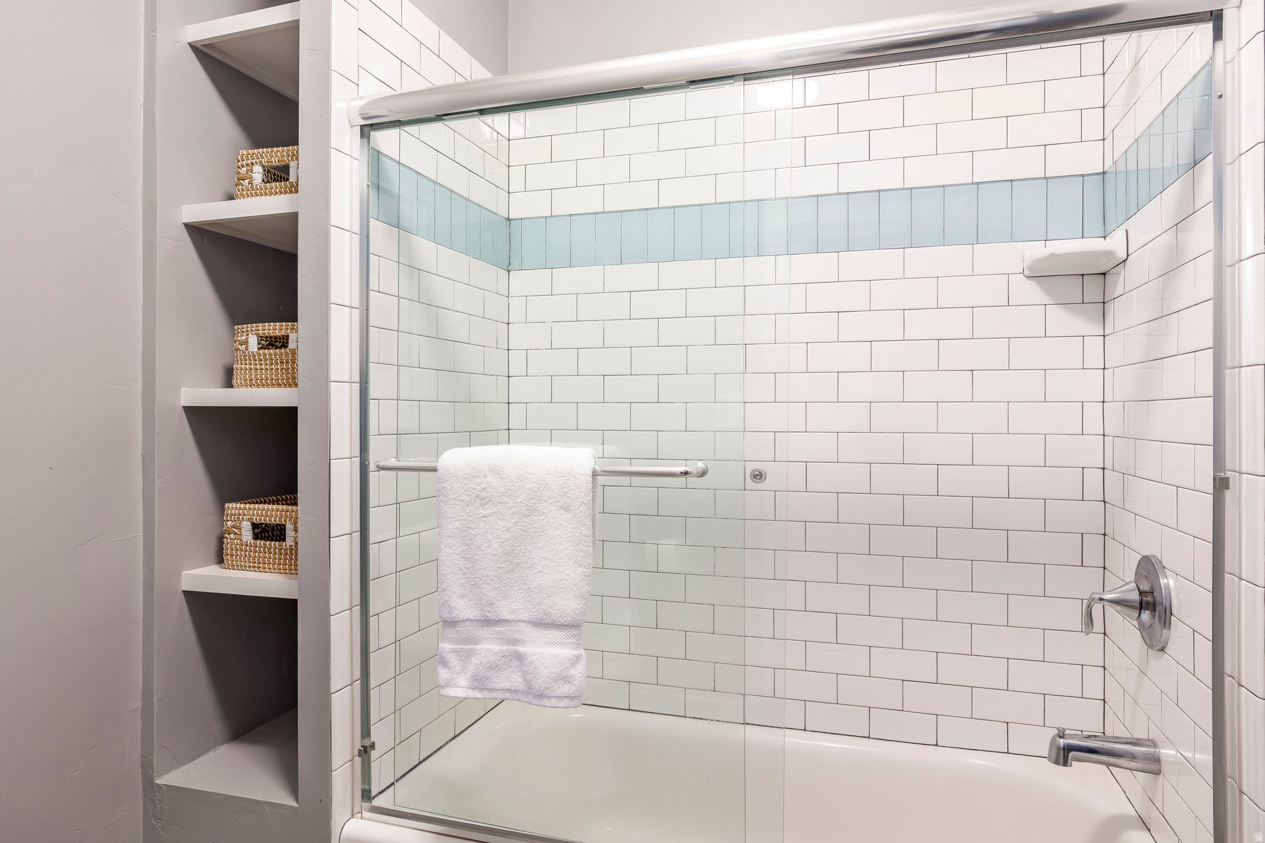 PACE MANOR - Residential