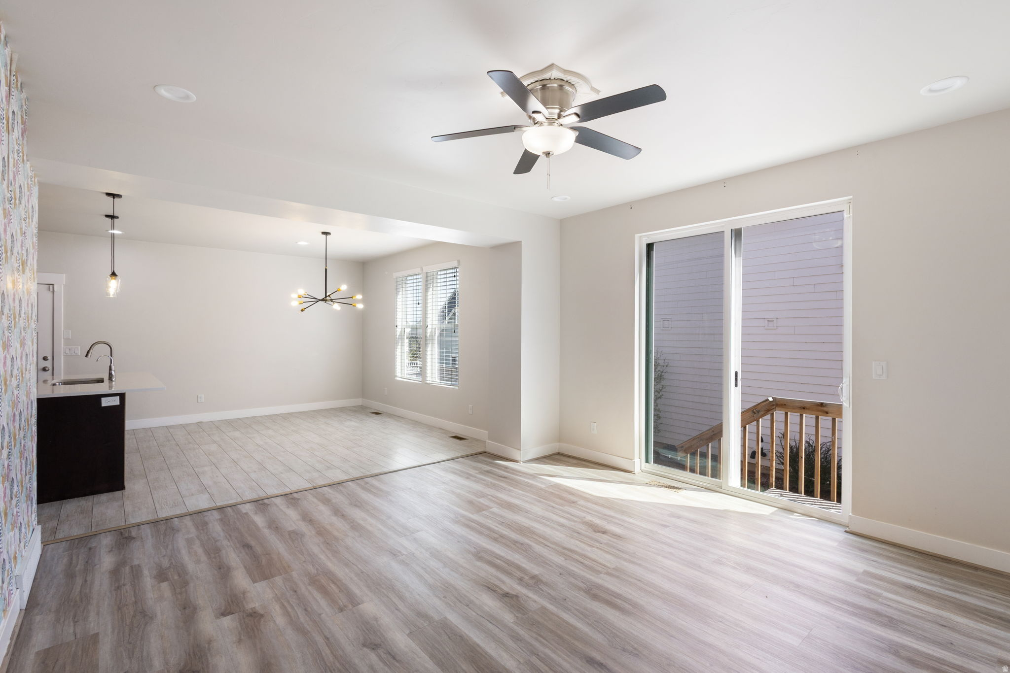 DAYBREAK - Residential