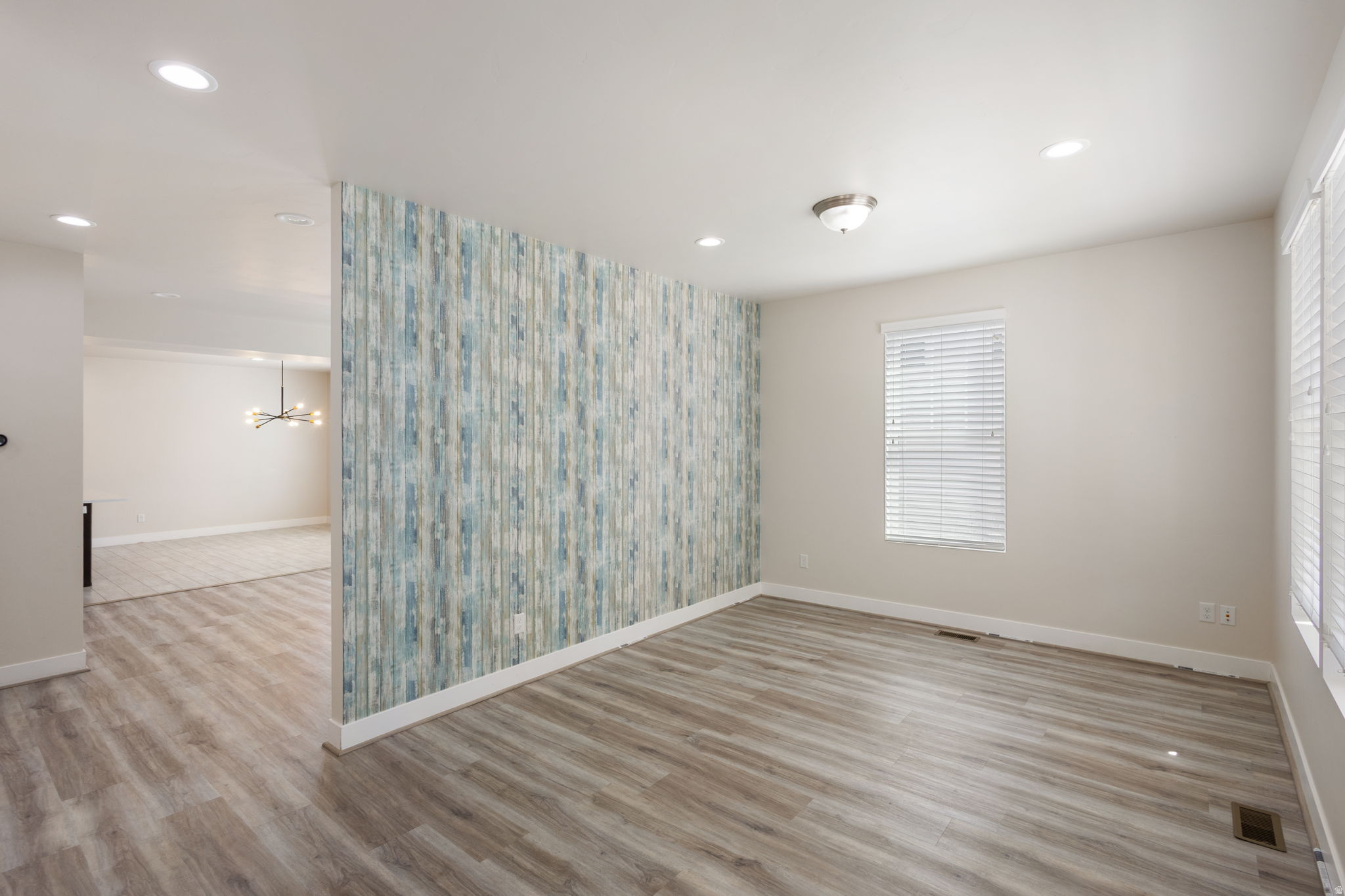 DAYBREAK - Residential