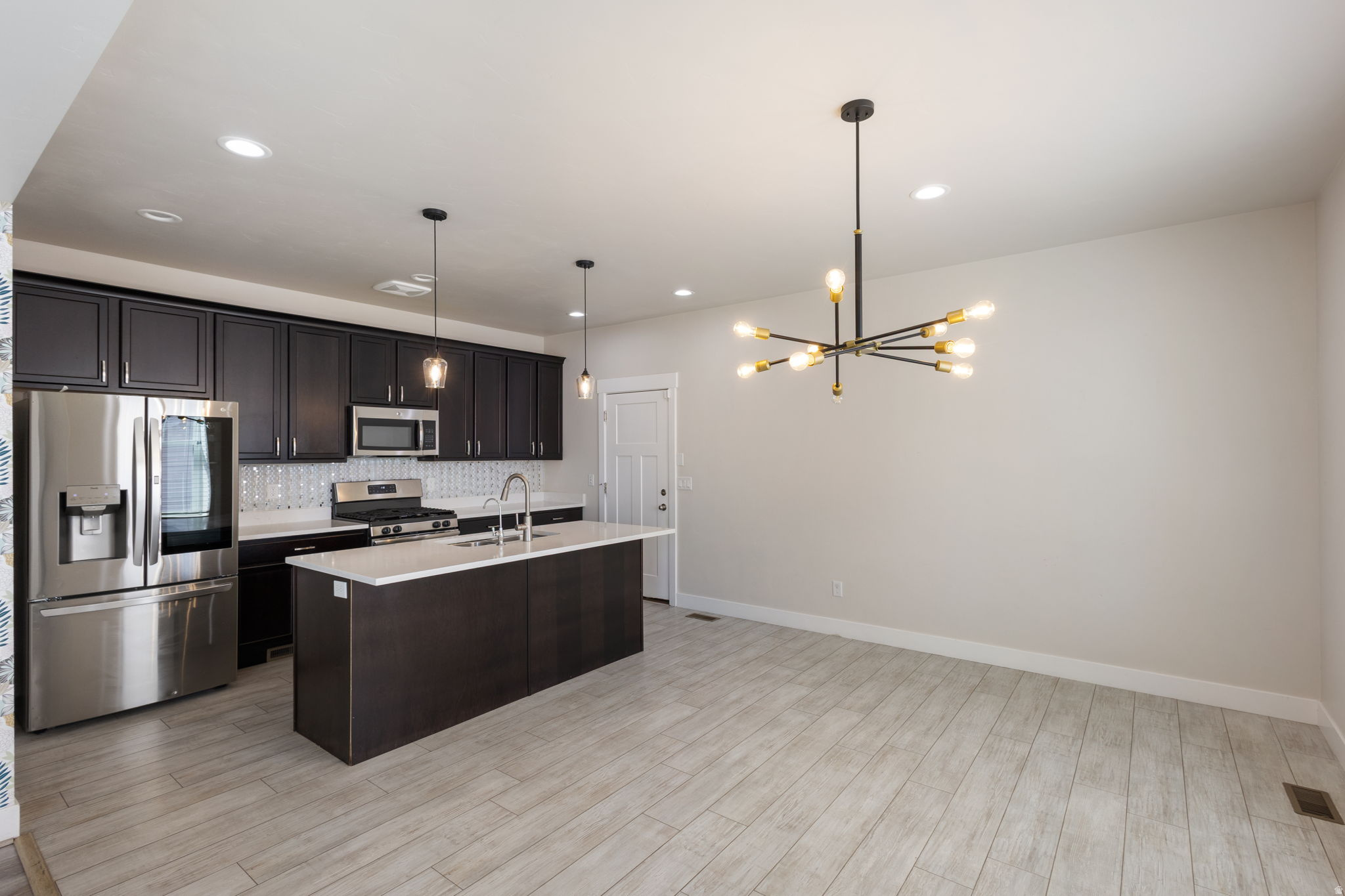 DAYBREAK - Residential