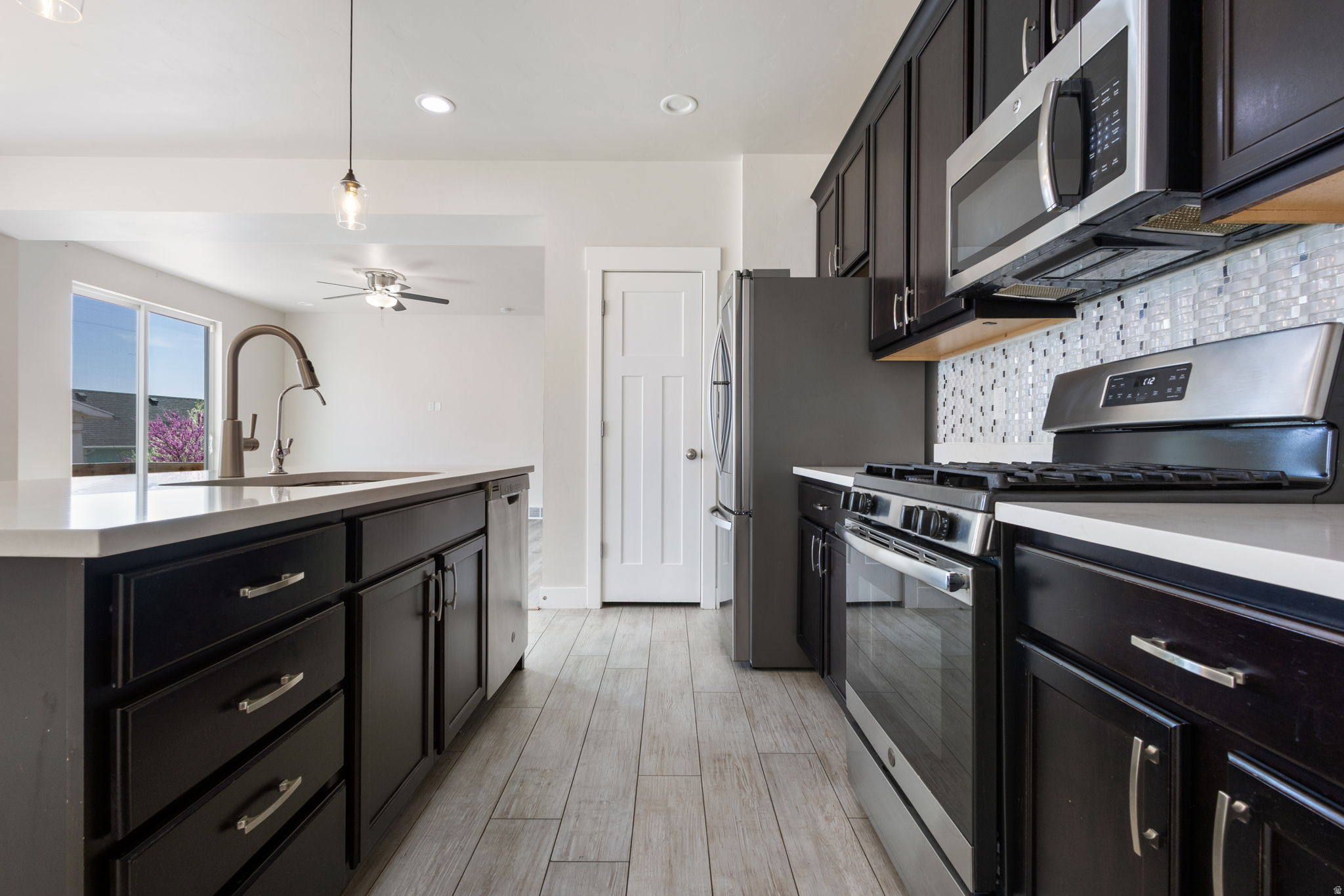 DAYBREAK - Residential