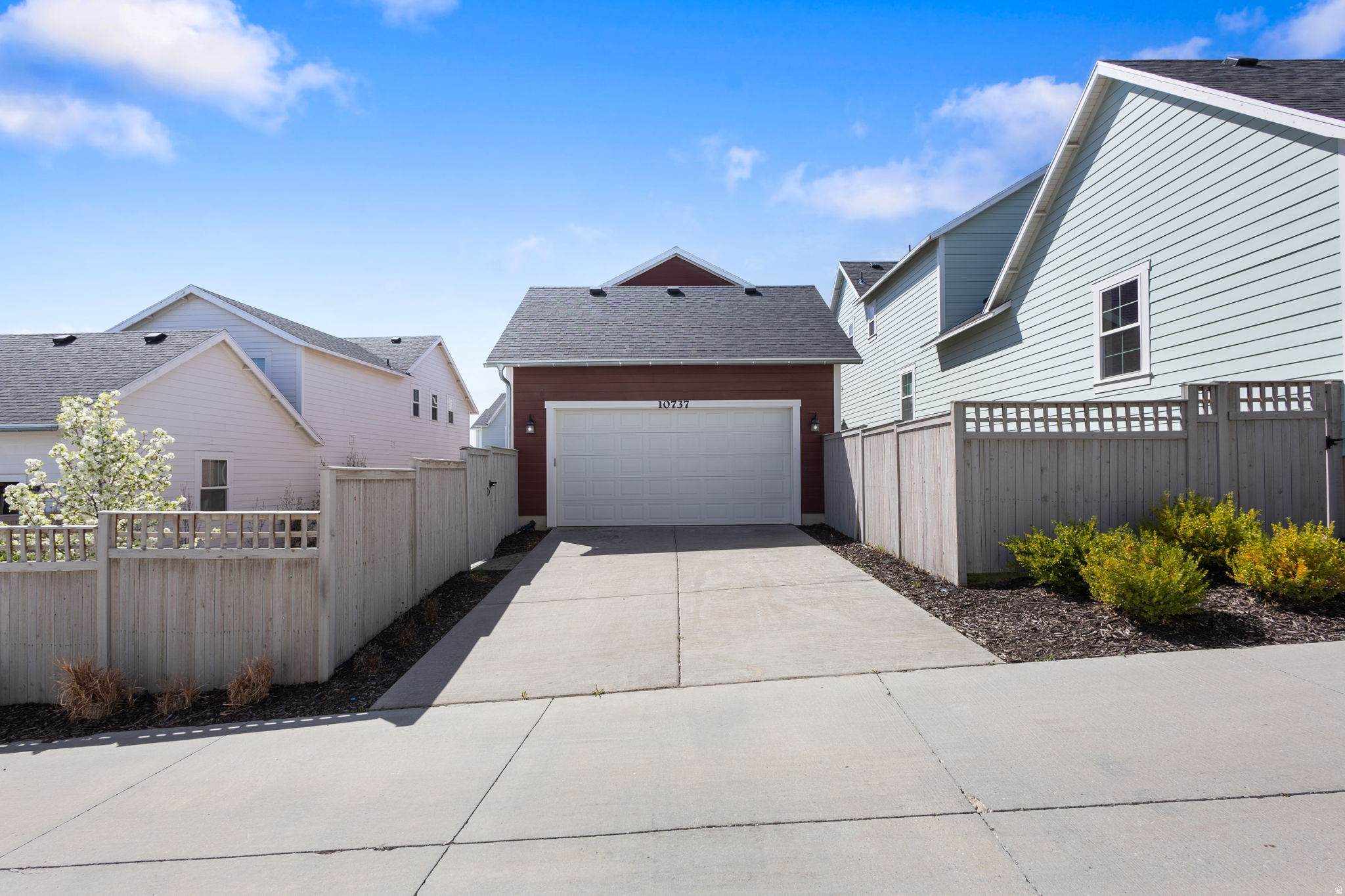 DAYBREAK - Residential