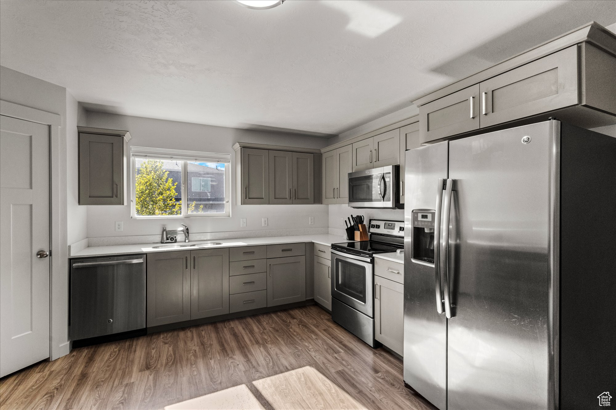 TUCKER ROW AT WATERS EDGE - Residential