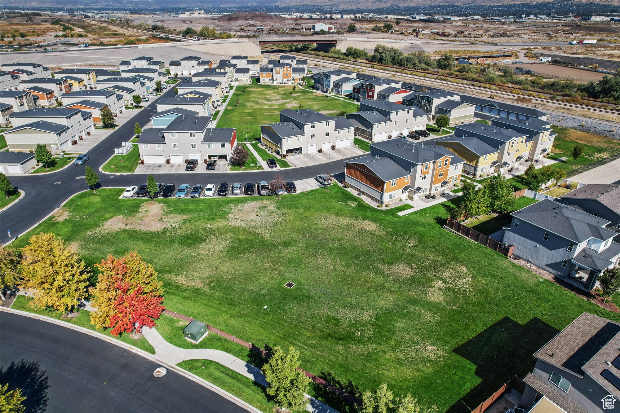 TUCKER ROW AT WATERS EDGE - Residential