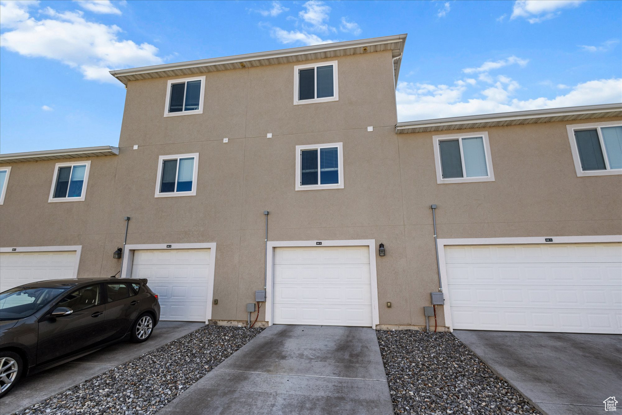 TUCKER ROW AT WATERS EDGE - Residential