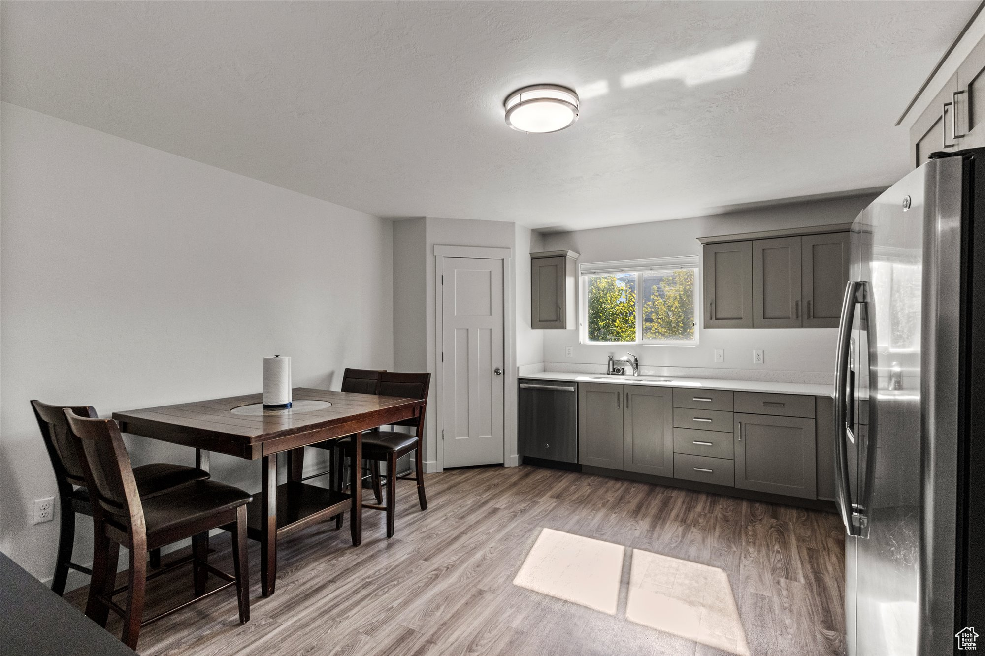 TUCKER ROW AT WATERS EDGE - Residential