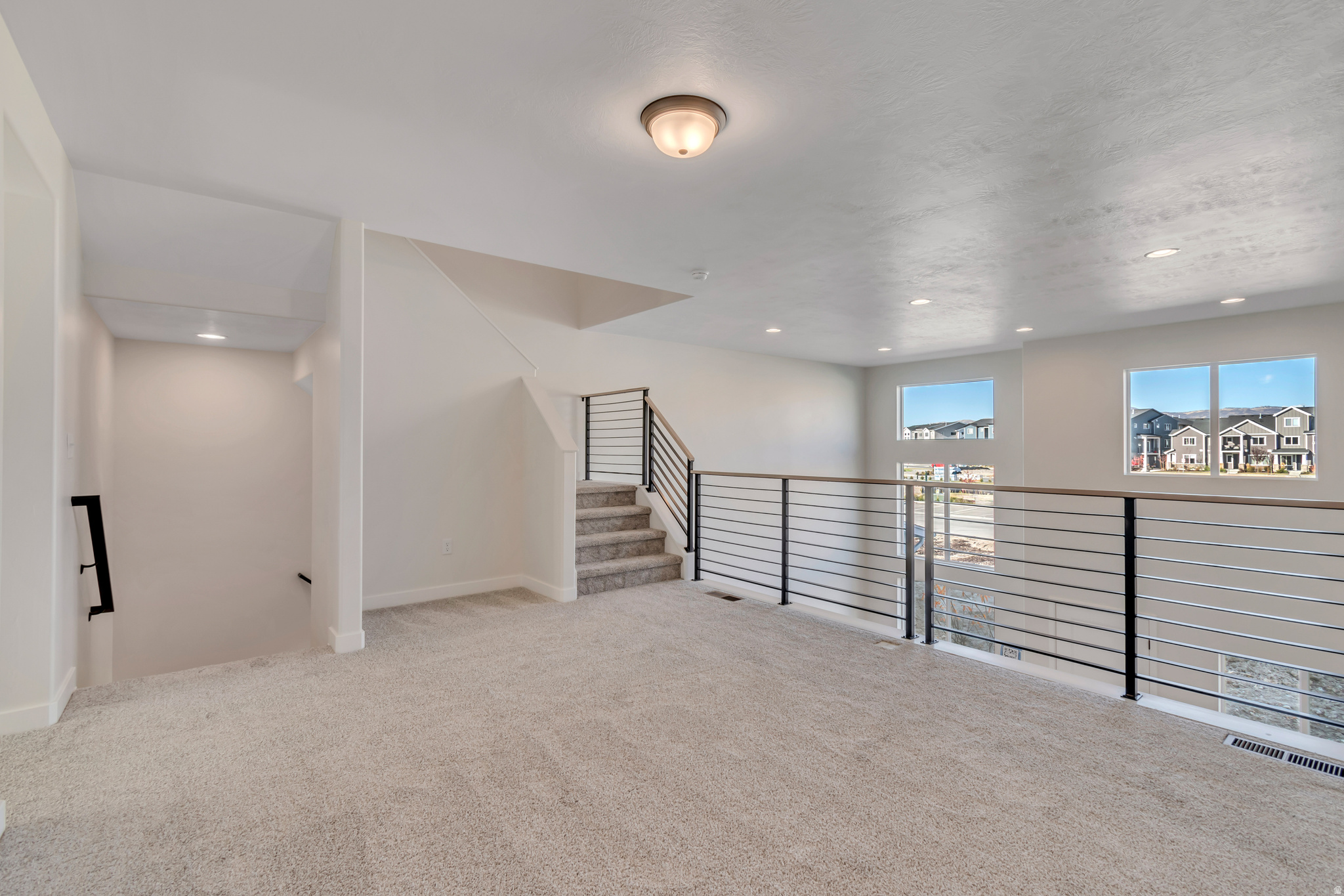 MEADOWBROOK - Residential