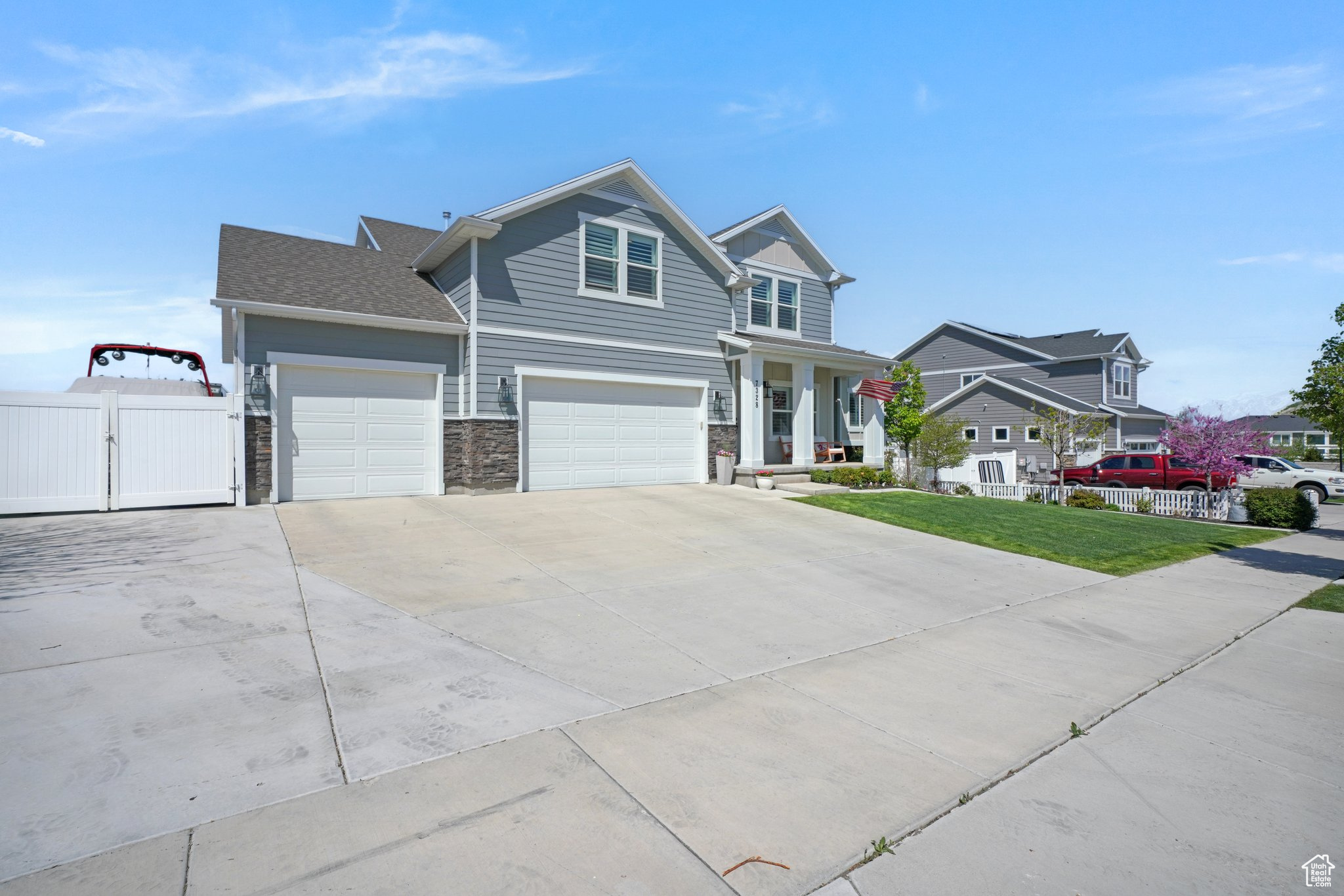 7328 W Hawthorn Leaf Dr, Herriman, Utah image 2