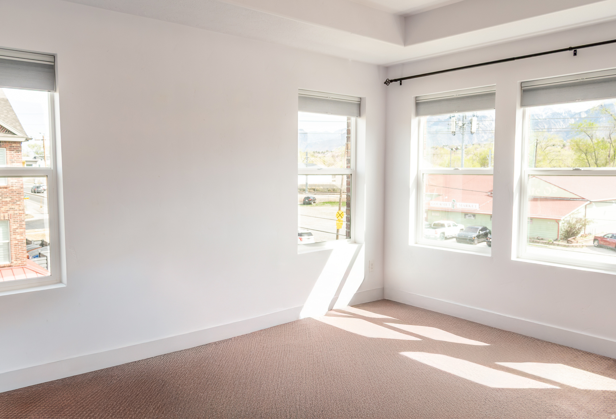 ELGIN PLACE - Residential