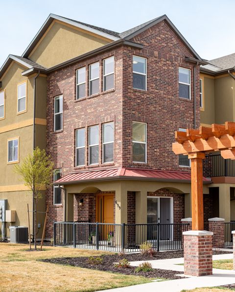 Tiny photo for 699 E HILLOCK CT S #16, Draper, UT 84020 (MLS # 2146524)