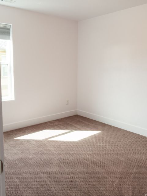 Tiny photo for 699 E HILLOCK CT S #16, Draper, UT 84020 (MLS # 2146524)