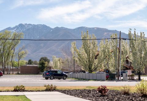 Tiny photo for 699 E HILLOCK CT S #16, Draper, UT 84020 (MLS # 2146524)