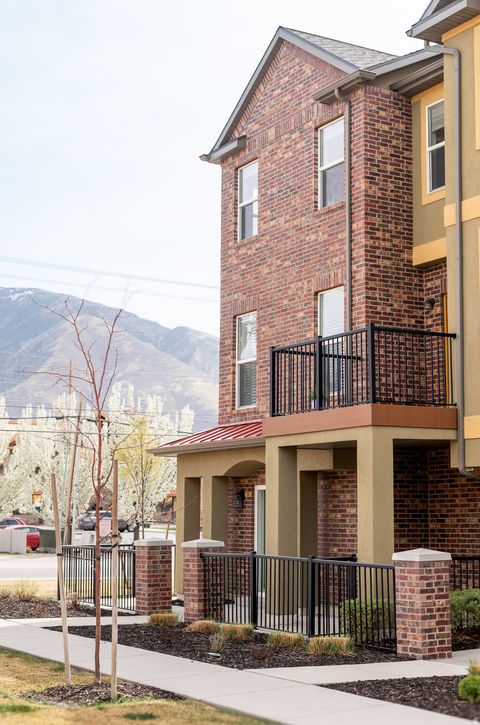 Tiny photo for 699 E HILLOCK CT S #16, Draper, UT 84020 (MLS # 2146524)