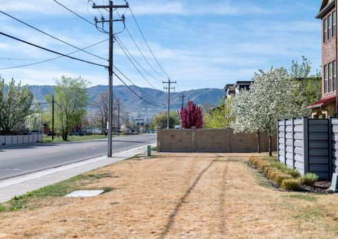 Tiny photo for 699 E HILLOCK CT S #16, Draper, UT 84020 (MLS # 2146524)