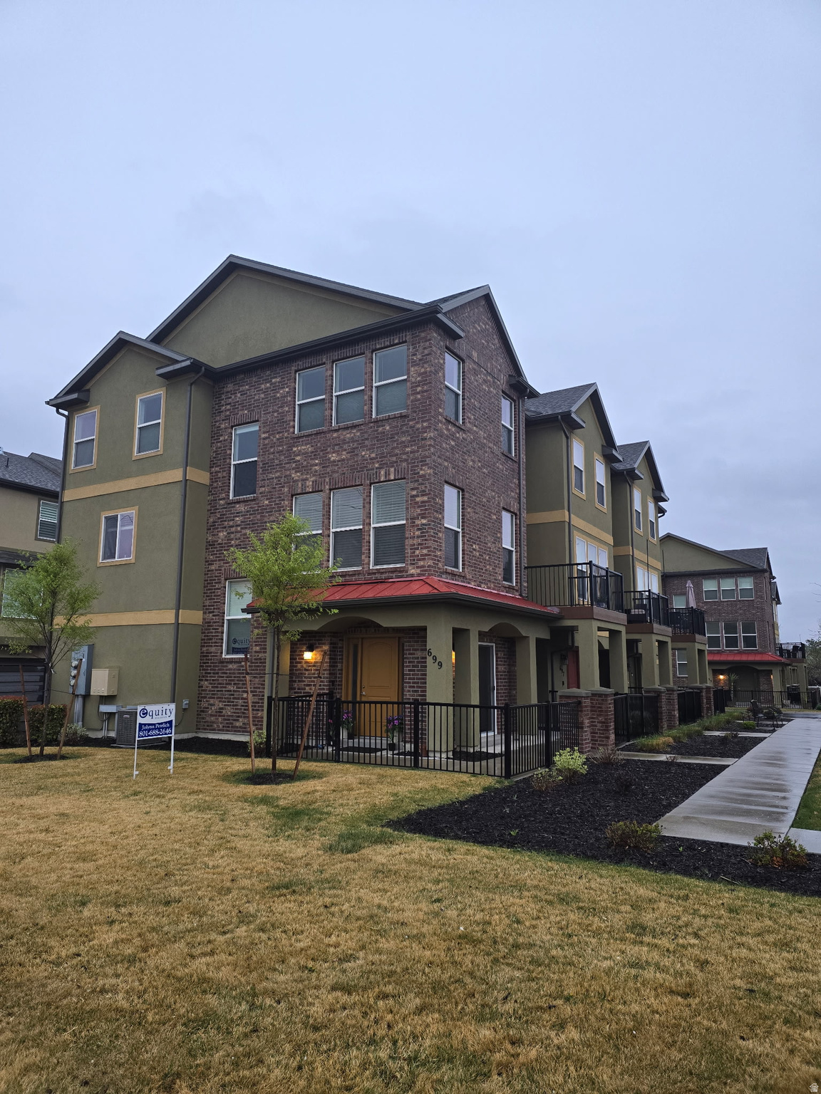 ELGIN PLACE - Residential