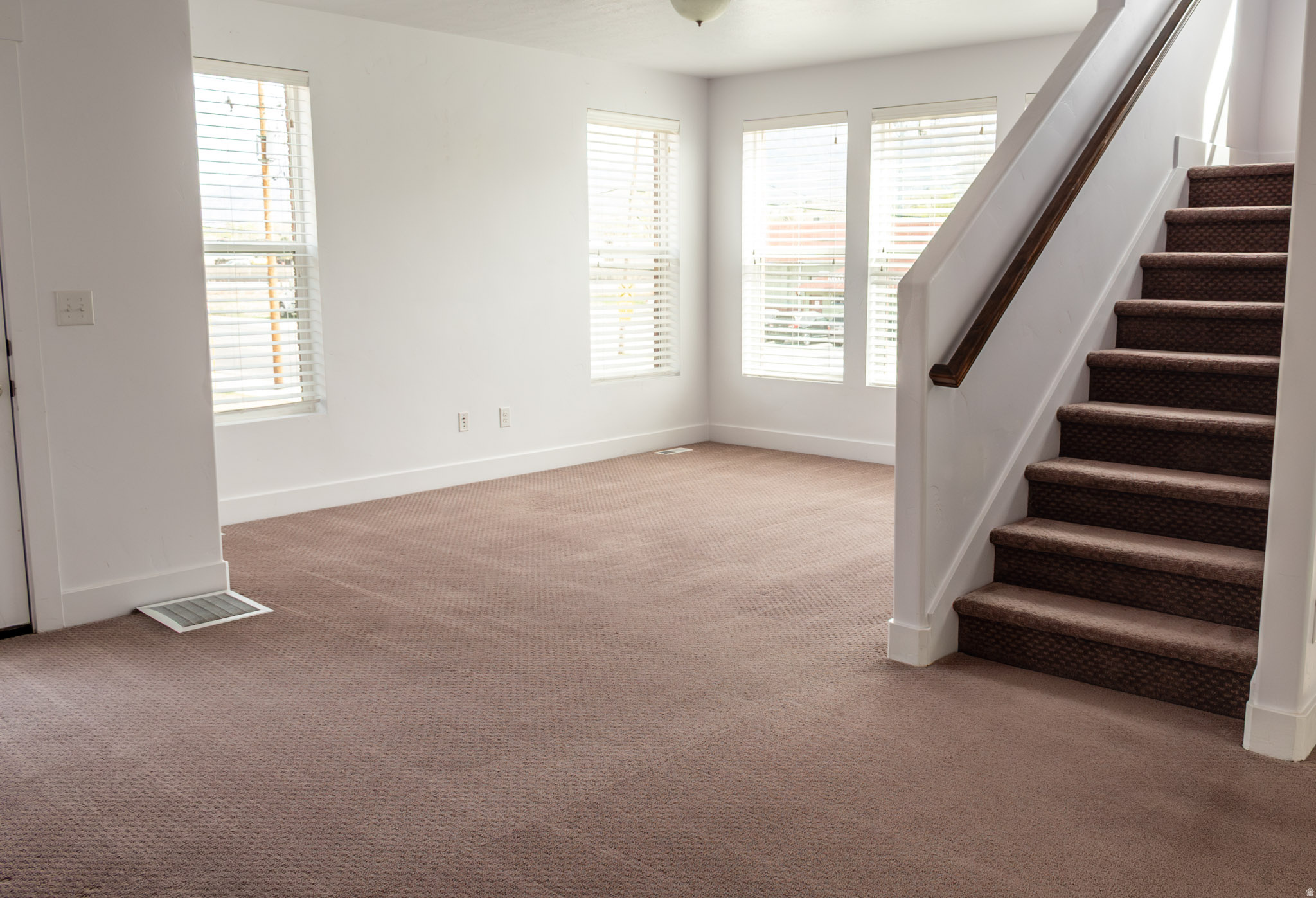 ELGIN PLACE - Residential