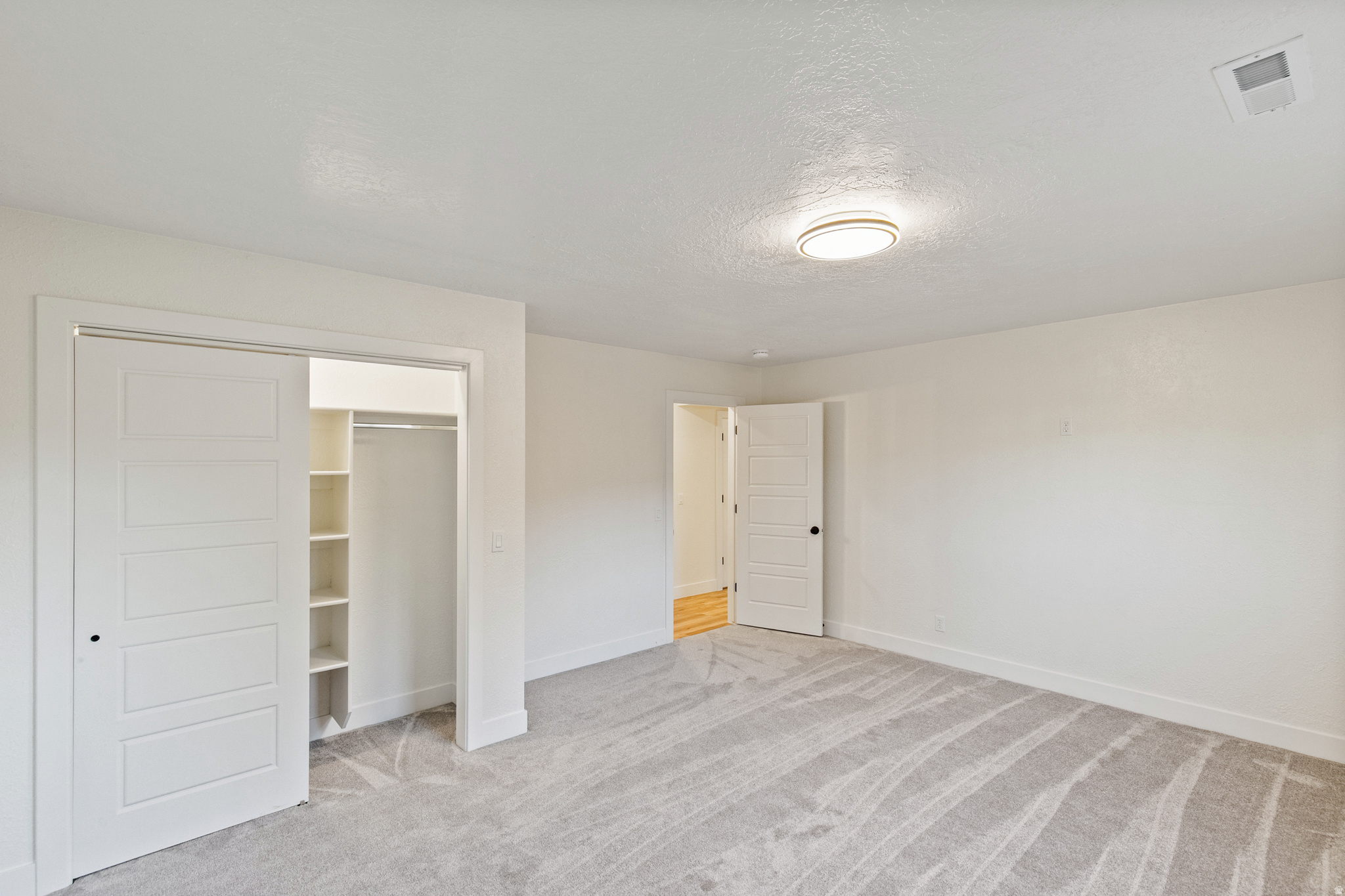 BLOOMINGTON COUNTRY - Residential