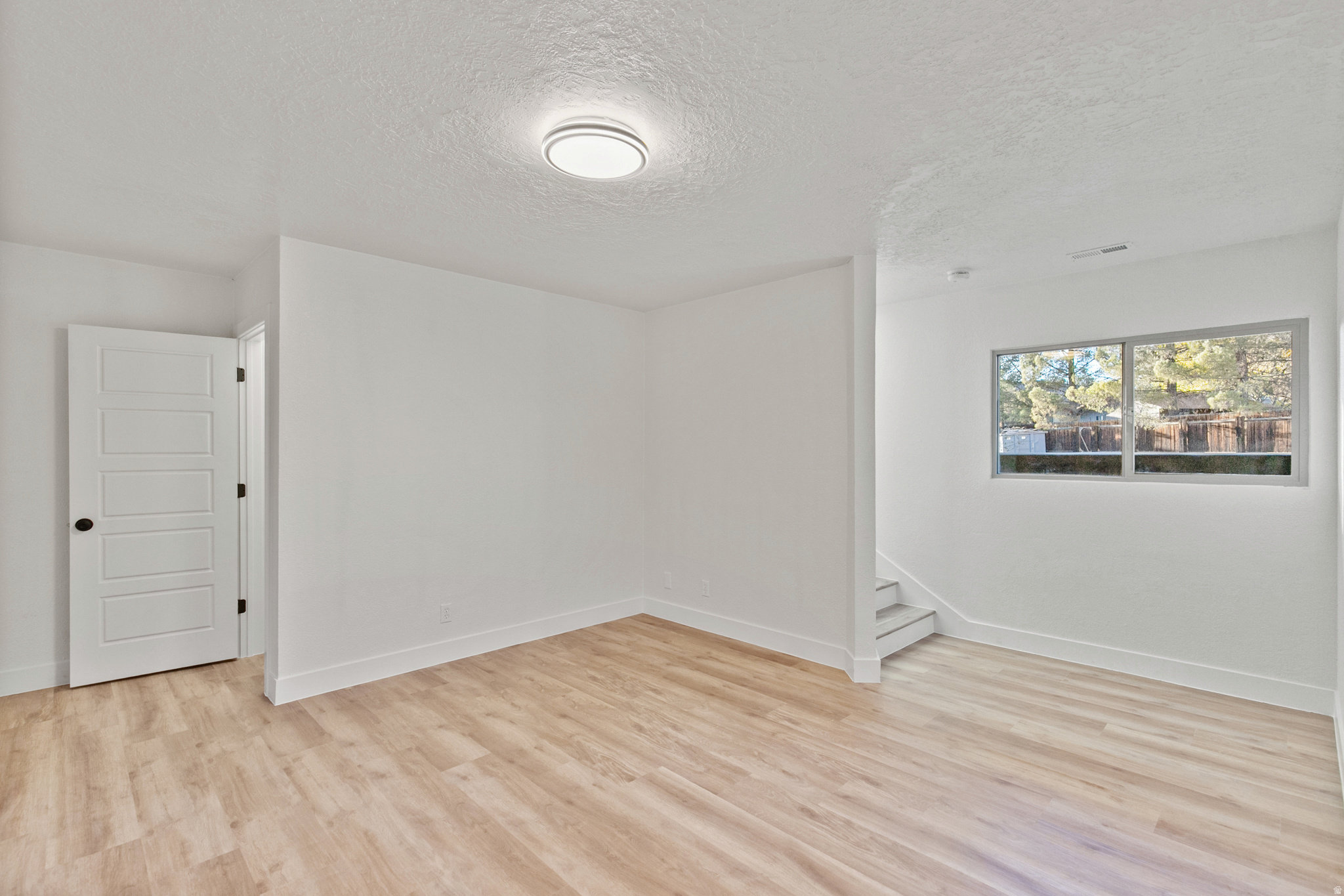 BLOOMINGTON COUNTRY - Residential