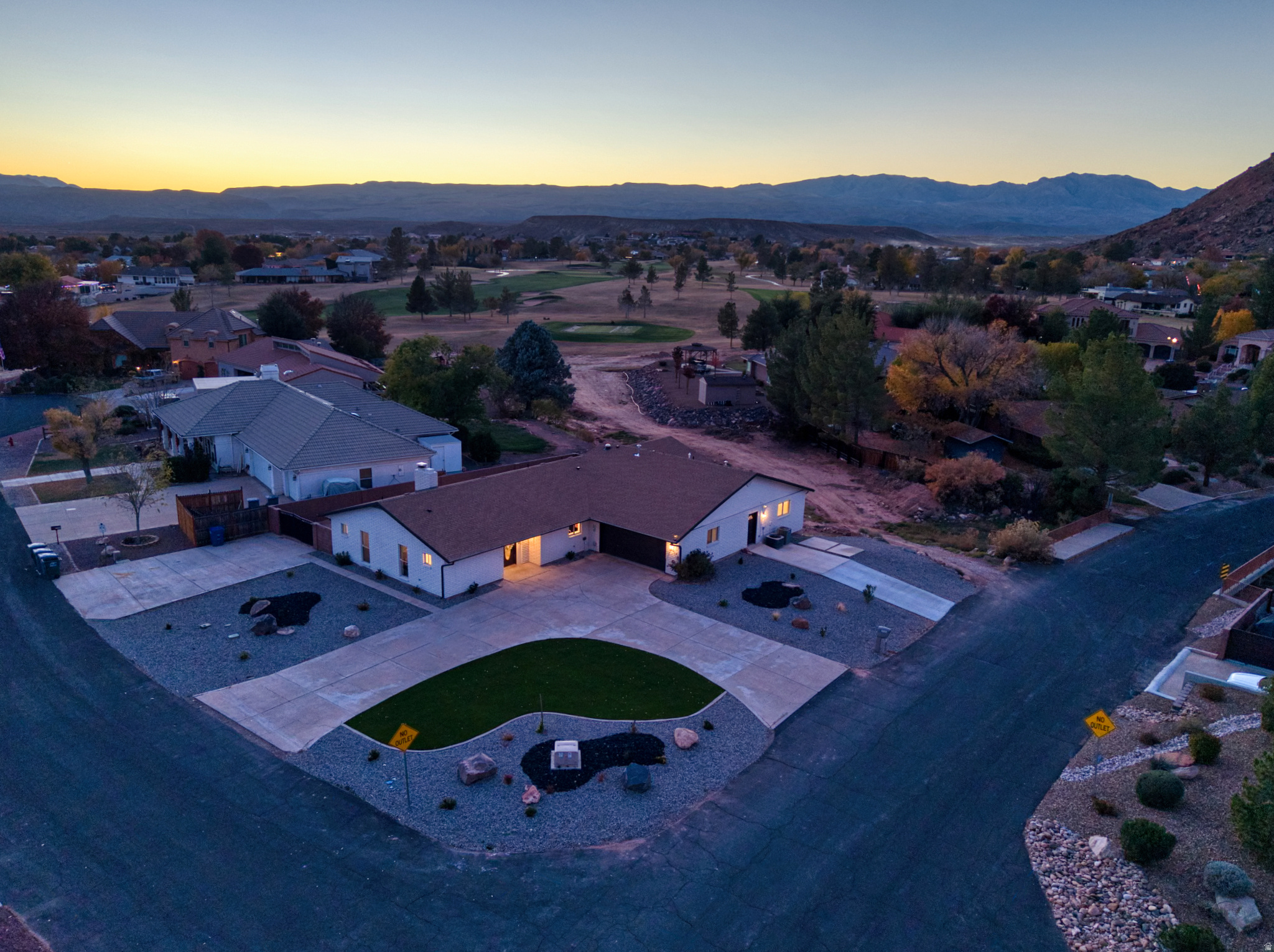 BLOOMINGTON COUNTRY - Residential