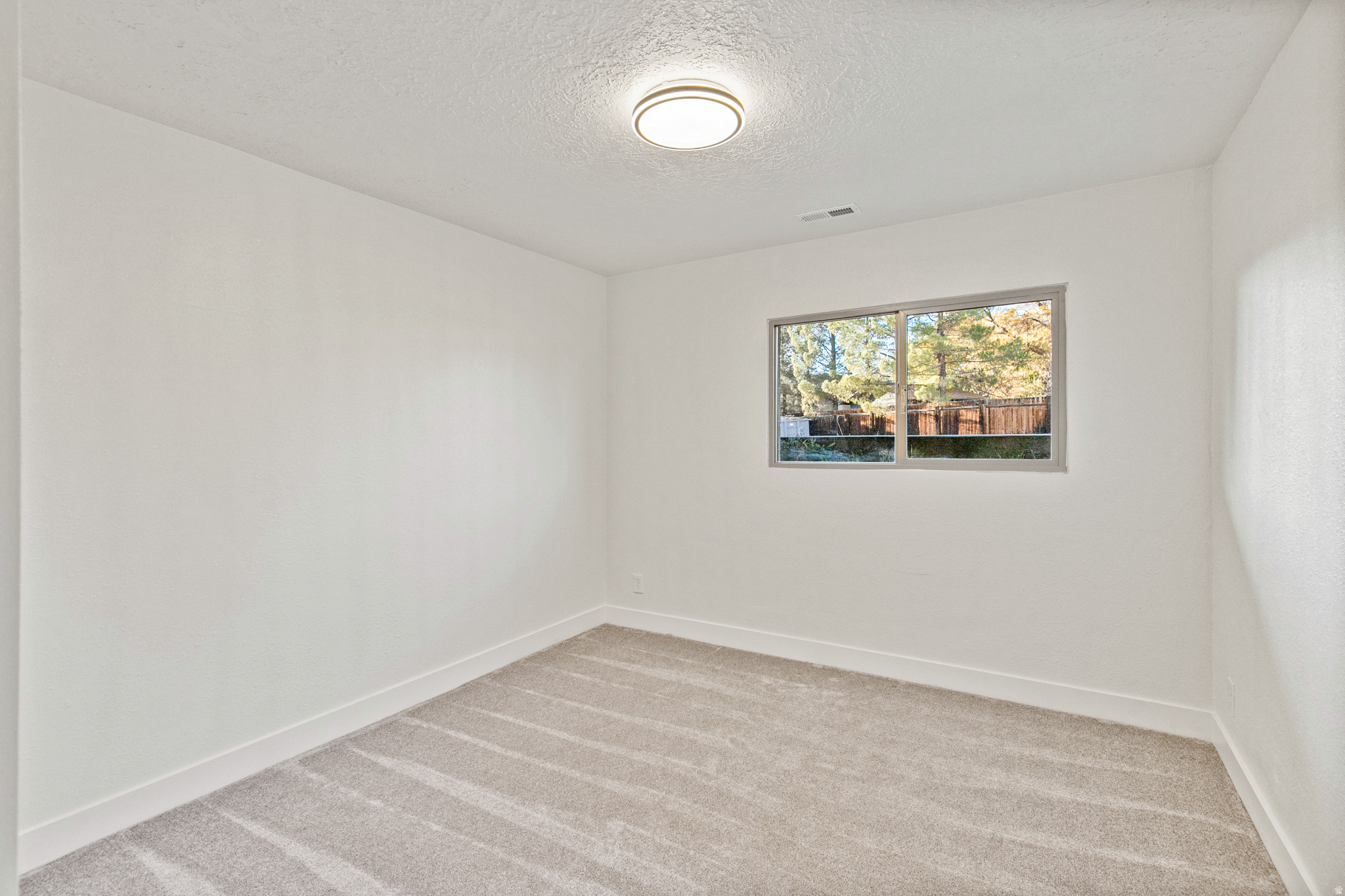 BLOOMINGTON COUNTRY - Residential