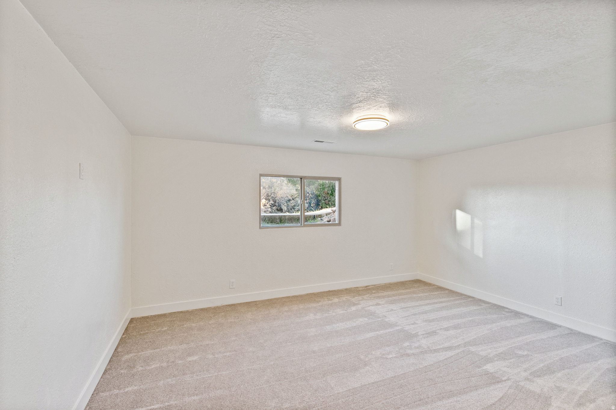 BLOOMINGTON COUNTRY - Residential