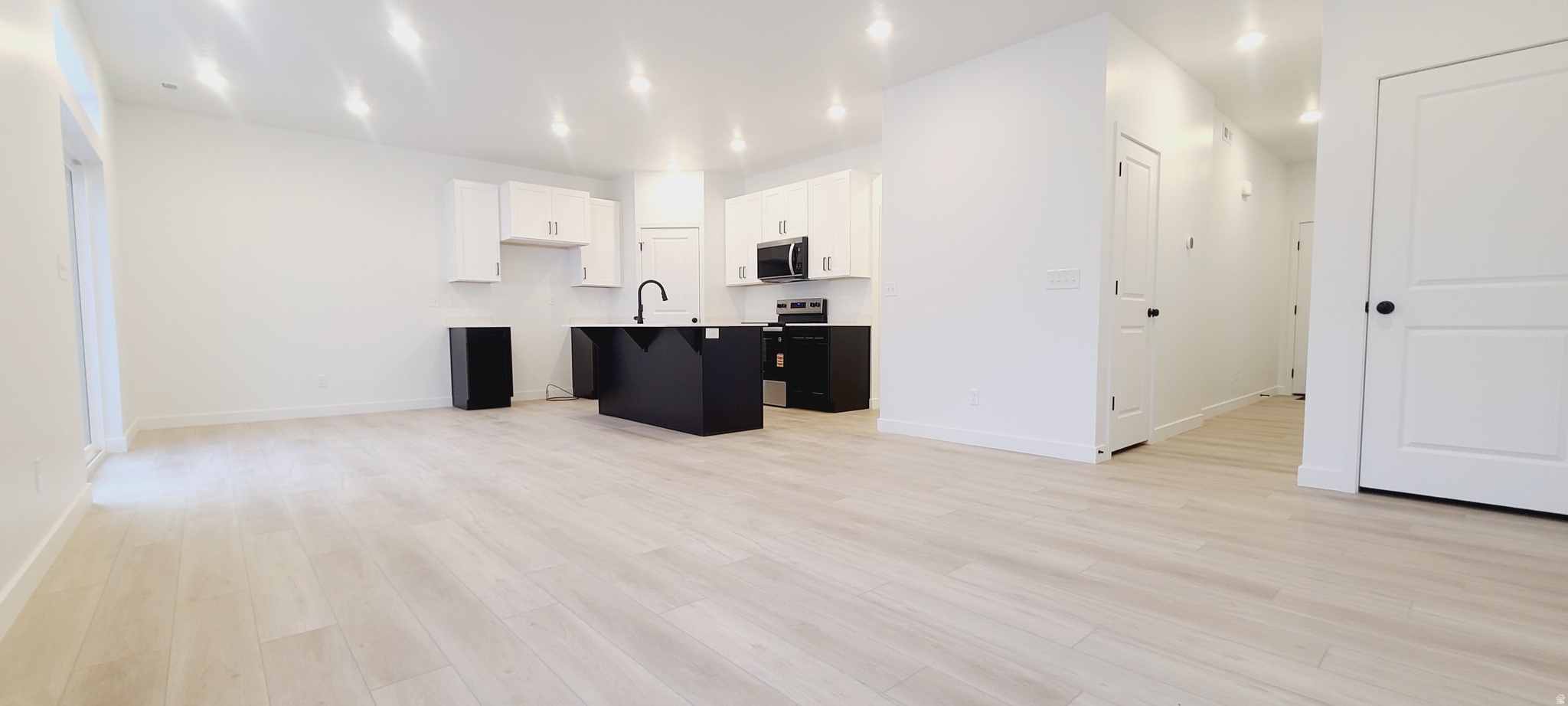 HIGHGATE COVE - Residential