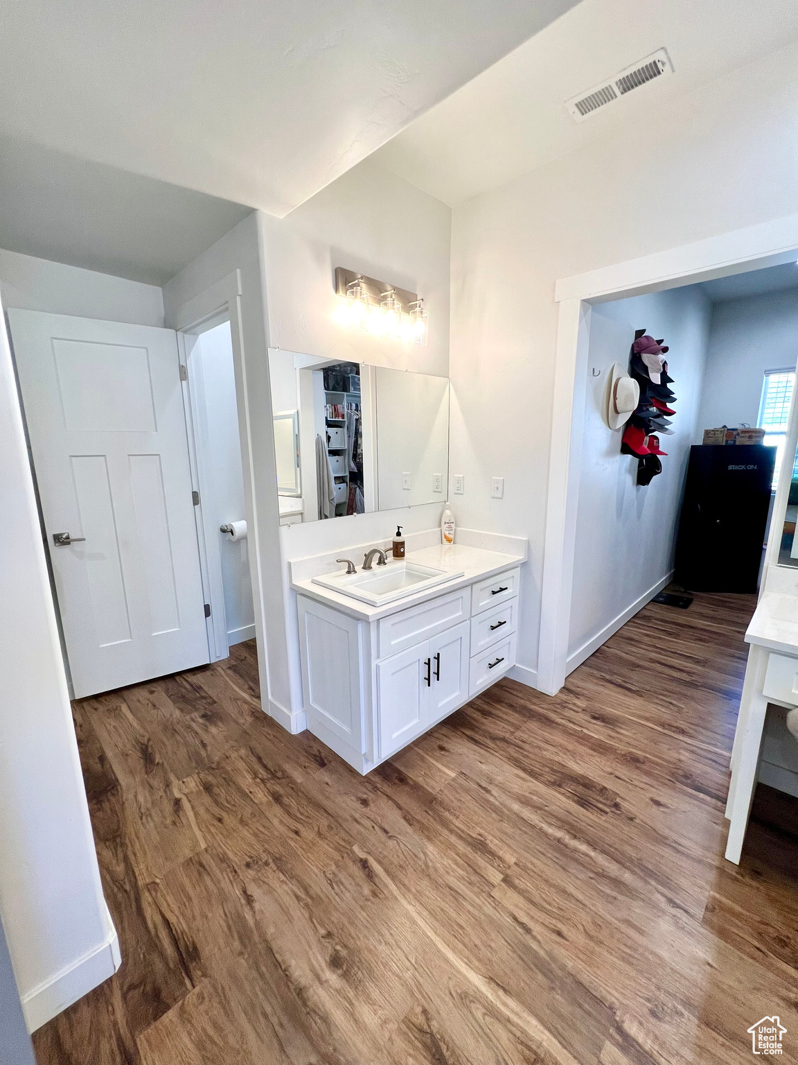 954 N 280, Elsinore, Utah image 38