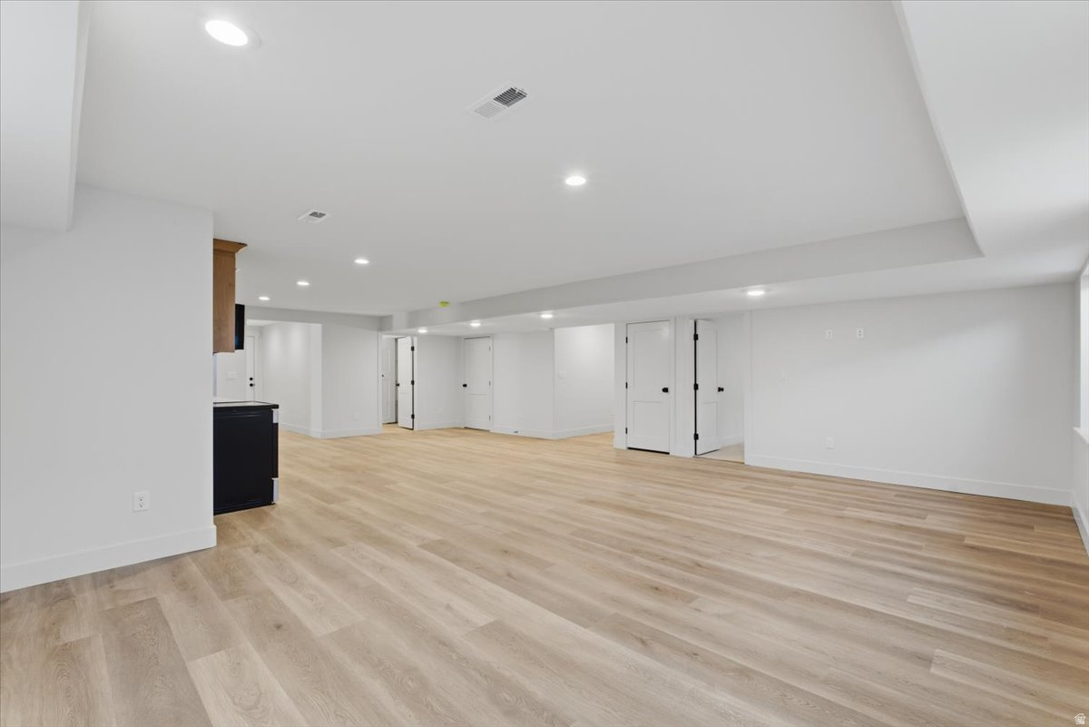 KASTLE COVE - Residential