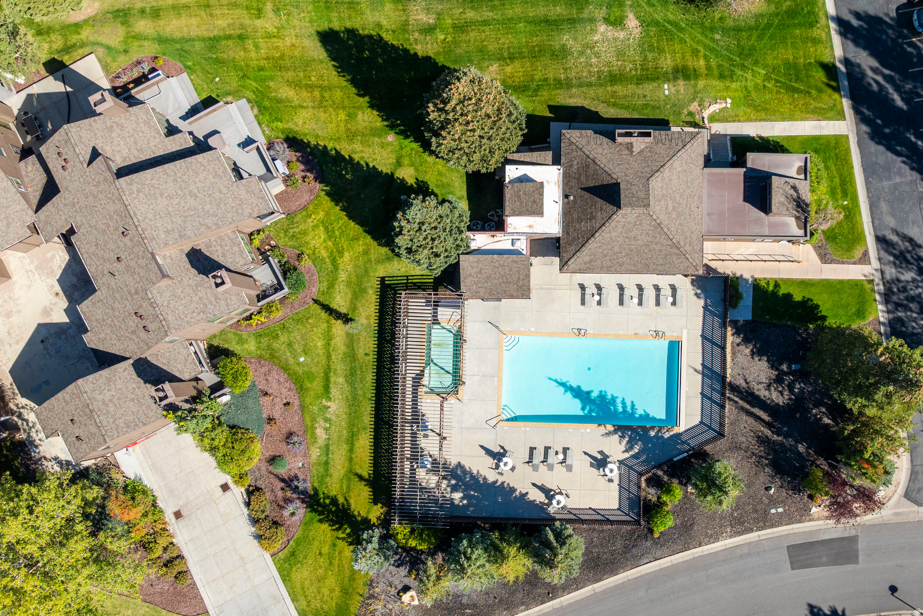 THREE KINGS - Residential