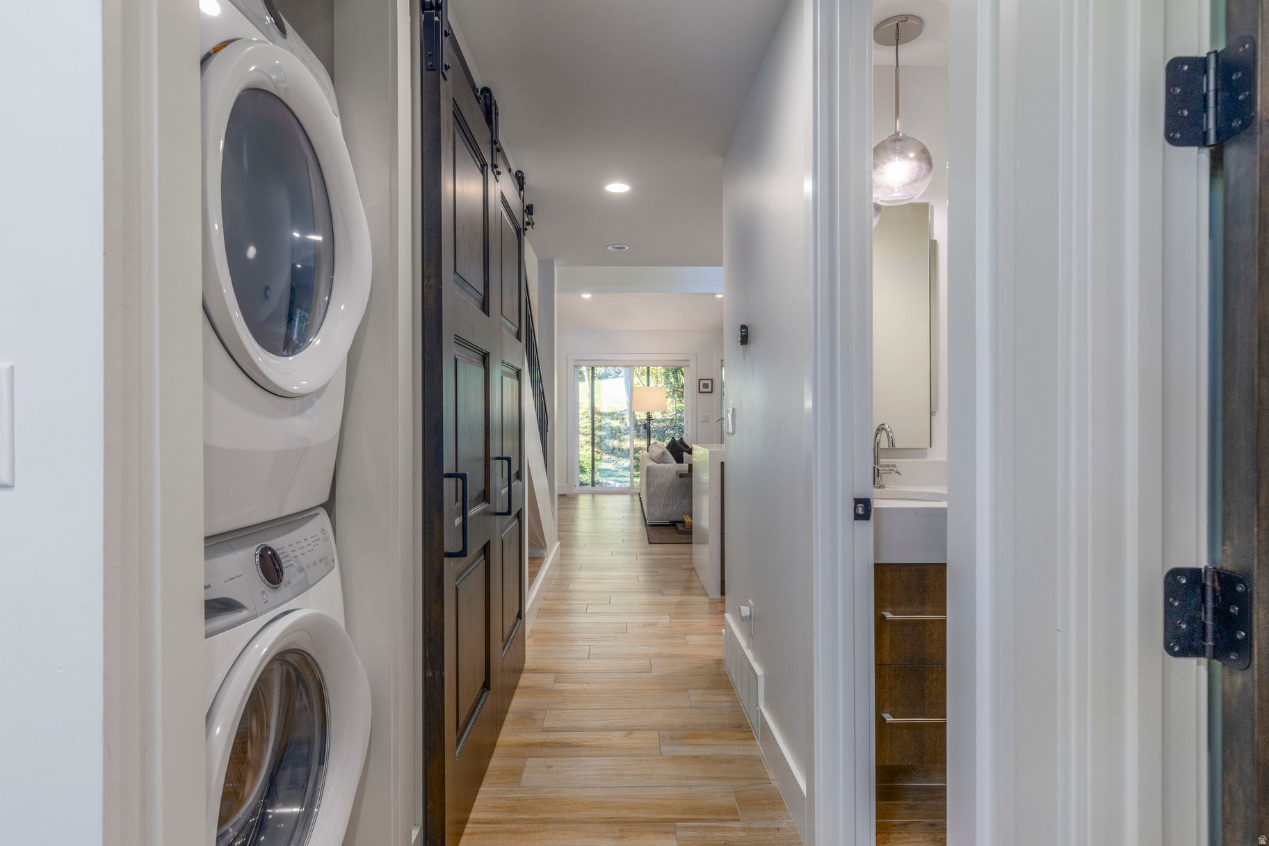 THREE KINGS - Residential